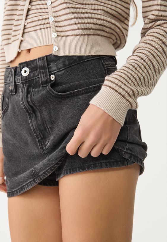 Mini skirt