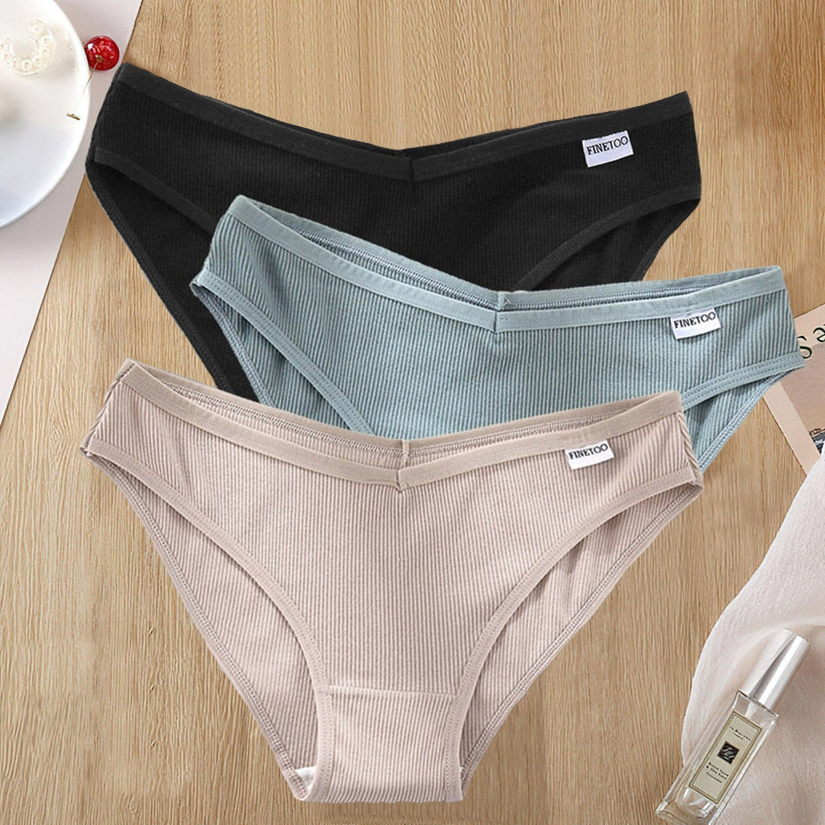 Lively® Sous-vêtements & Gaines Noir Vert Beige / M Pack de 3 culottes en coton pour le prix d'une | Lively®