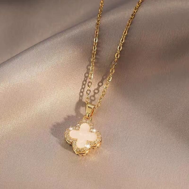 Lively® Necklaces "Clover" Necklace | Lively®